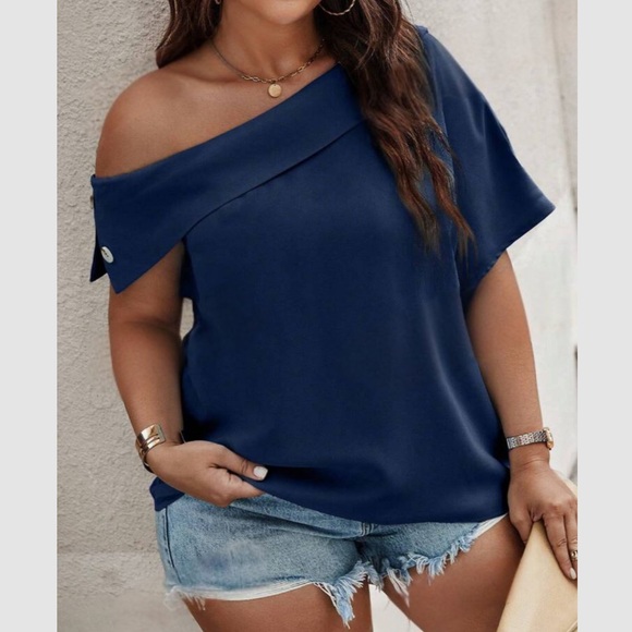 Luxe plus size cream asymmetrical neck blouse - Picture 10 of 11